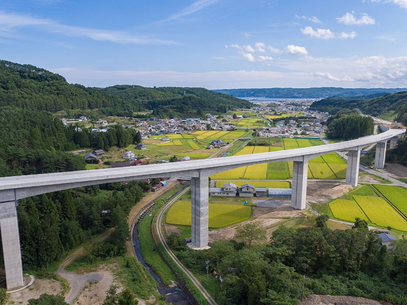 国道45号夏井高架橋工事におけるi-Bridgeの取組み - 日建連表彰 土木賞