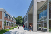 慶應義塾志木高等学校 光彩館