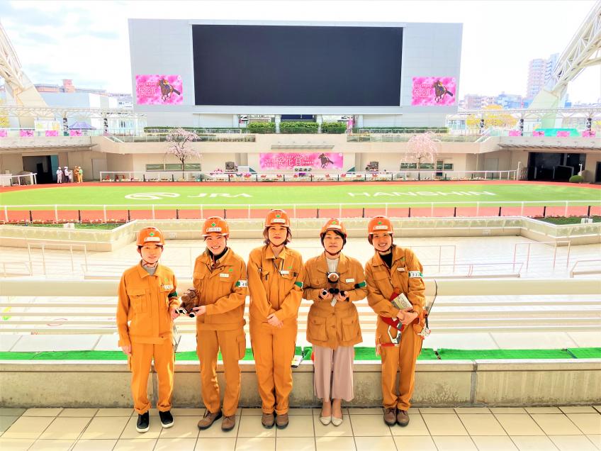 こまのまちこまち [けんせつ小町工事チーム] - けんせつ小町 | 日本