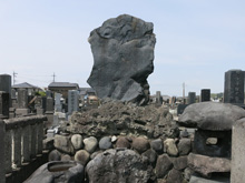 齋藤東太郎の墓碑