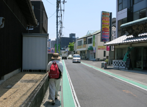 丸亀街道　その１　中府町付近